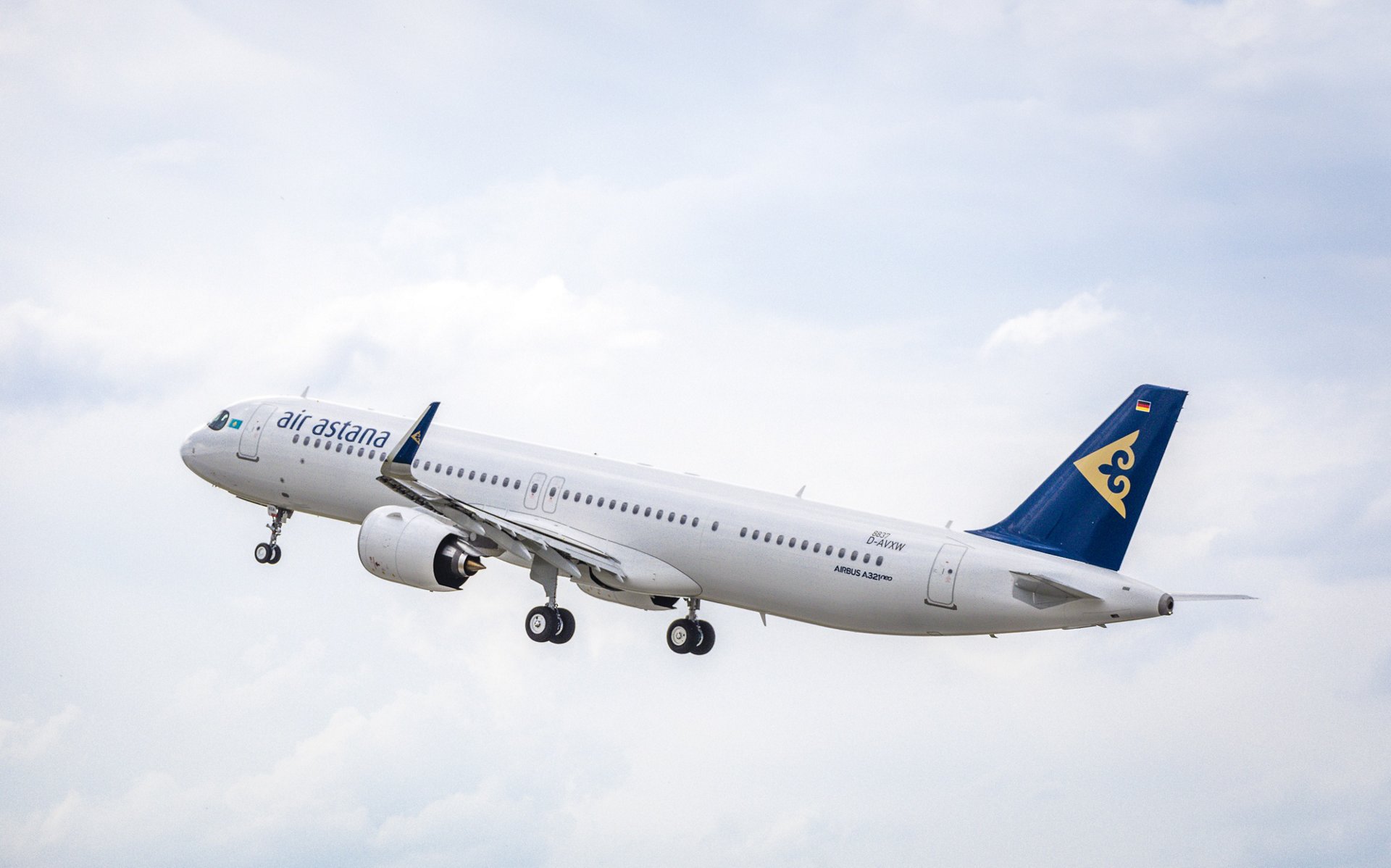 Air Lease Corporation delivers one new Airbus A321-200neo LR