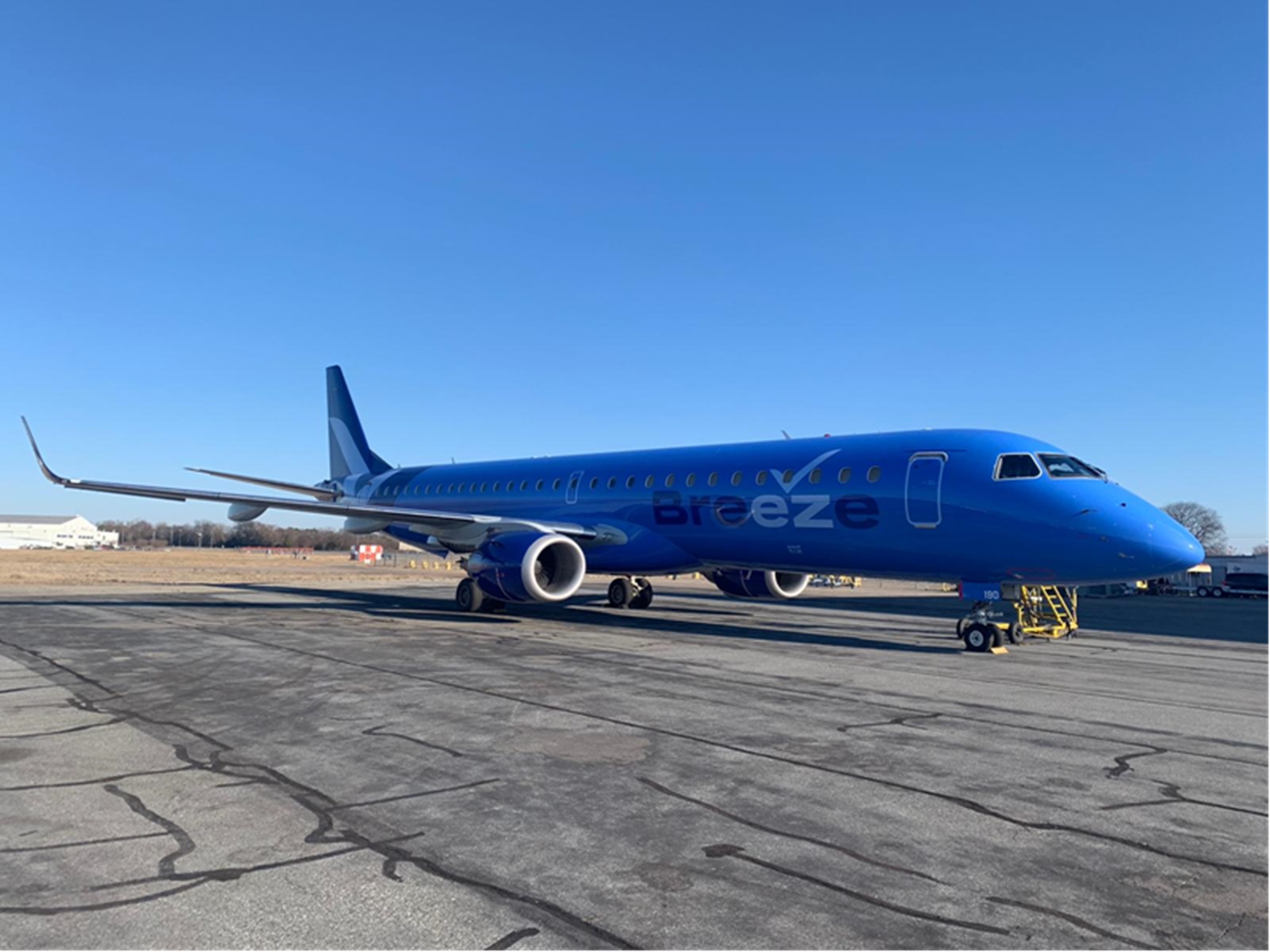 Breeze Airways Embraer E190 aircraft