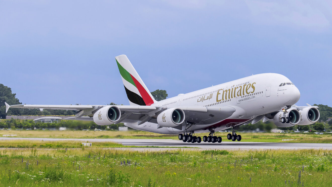 Emirates and Lufthansa Technik sign comprehensive MRO services contracts