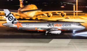 Jetstar will bring 140 pilots on board this year