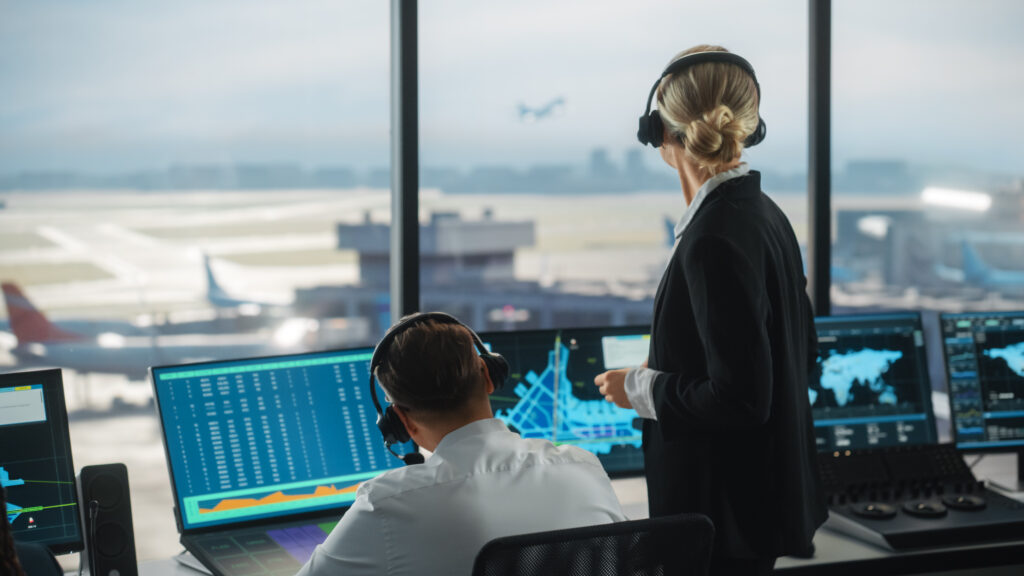 US FAA Hires 1,500 New Air Traffic Controllers