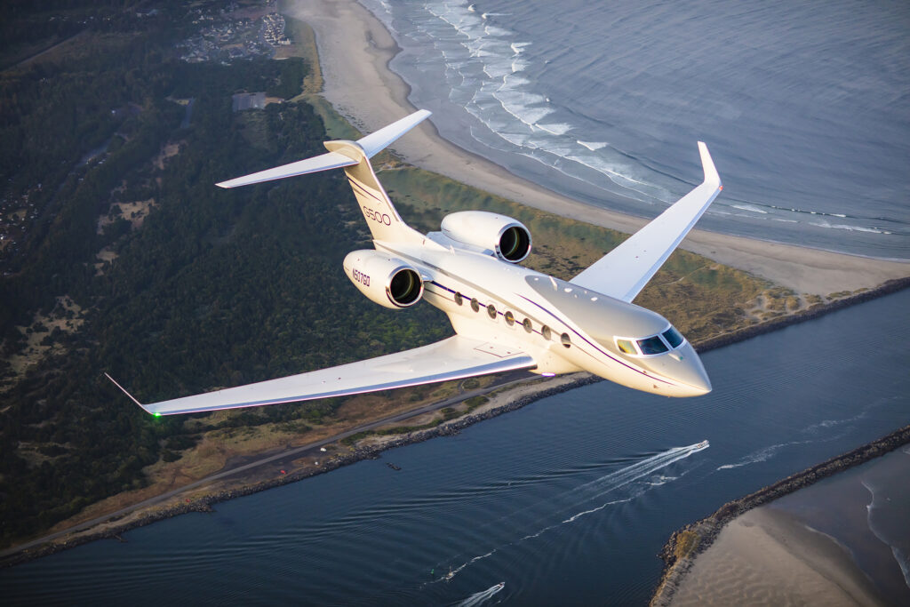 The Gulfstream 500 has been certified for steep-approach operations by the FAA © Gulfstream