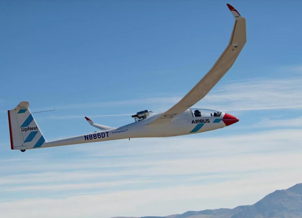 Airbus' modified glider Blue Condor