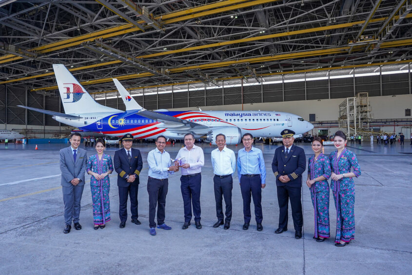 Malaysia Airlines, commemorates the arrival of its first Boeing 737-8 aircraft with a launch ceremony held at Hangar 5, MAB Engineering Complex