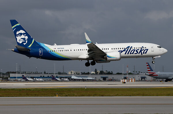 AAR will add additional MRO space to accommodate all Alaska Airlines' Boeing 737 variants