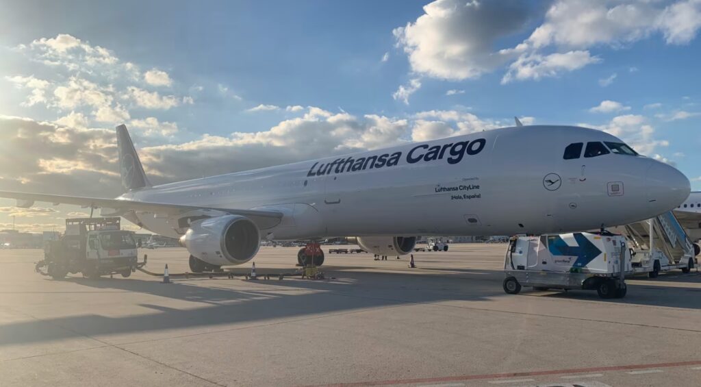 The fourth A321 freighter named ¡Hola España! has been integrated into Lufthansa Cargo's fleet