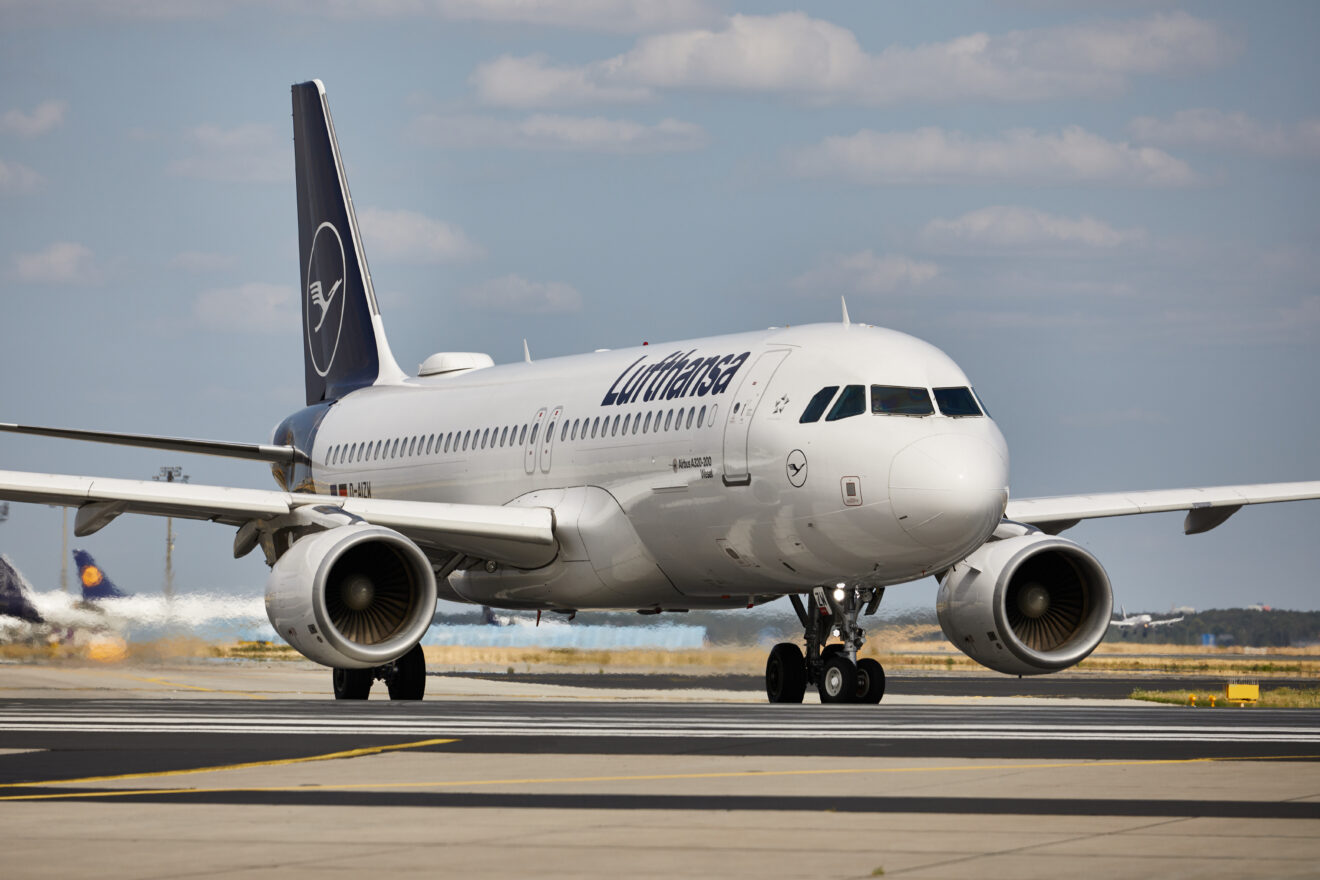 Lufthansa ground staff plans 27-hour strike on Wednesday