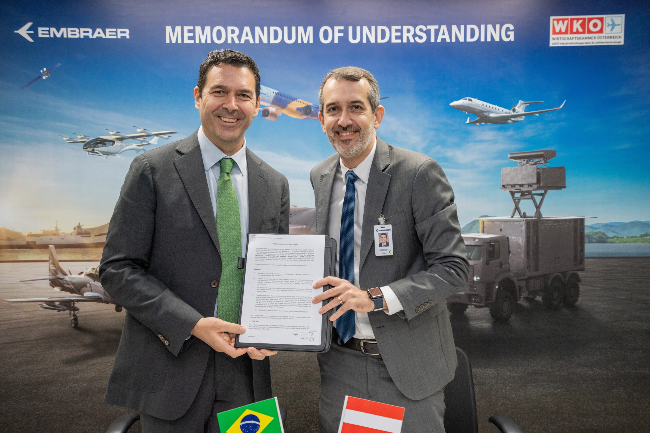 Signing of the MoU between Austrian Industrial Cooperation & Aviation Technology (AICAT) and Embraer © Embraer