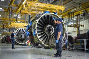 CFM56-7B engine inspection © StandardAero
