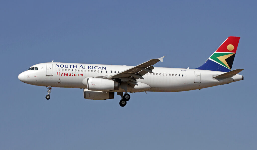 CALC has delivered the first of three A320ceo aircraft to SAA © CALC