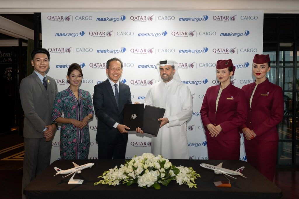 Signing of the MoU between Qatar Cargo and MASkargo © Lemon Queen