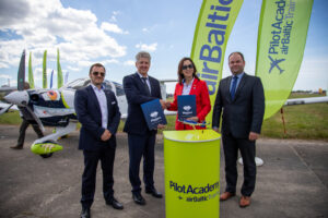 The LOI between airBaltic Training and Diamond Aircraft was signed during the Baltic International Airshow in Liepaja, Latvia © airBaltic Training