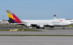 Air Asiana Cargo will be sold to Air Incheon © AirTeamImages