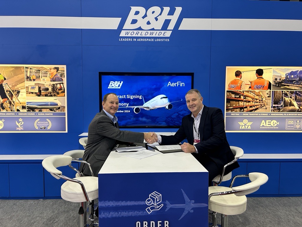 Contract signing between B&H Worldwide and AerFin © B&H Worldwide