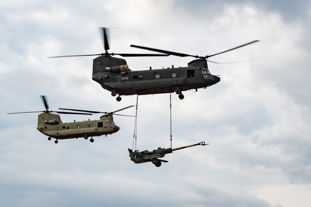 The U.S. Army has ordered three additional CH-47F Block II Chinooks © Boeing