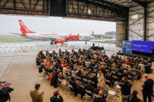 A Jet2.com aircraft arrives to be painted by Airbourne Colours at Teesside Airpor