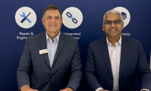 Jim Berberet (l), AAR SVP Component Services and Shev Weerasekera, VP Engineering and Fleet Management for Cebu Pacific © AAR