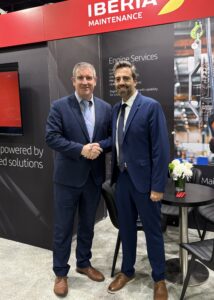 James Bennett, AerFin’s CCO (L) and Julián López Lorite, Commercial Director at Iberia Maintenance (r) © AirFin