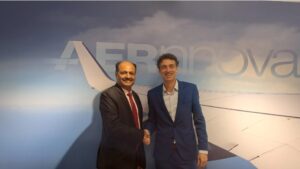 Arvind Mehra, Managing Director and CEO of Mahindra Aerostructures with Ricardo Chocarro, CEO of Aernnova © Mahindra