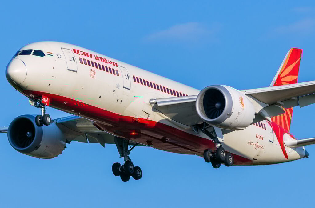 Air India Dreamliner © AirTeamImages