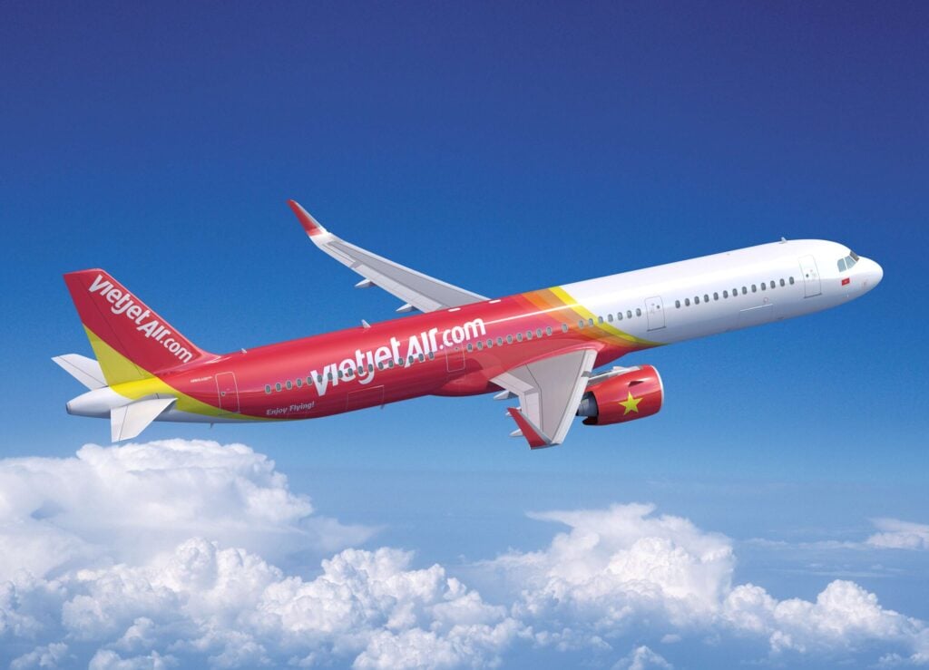 Vietjet has finalised a 100 Airbus A321 order at the Paris Air Show