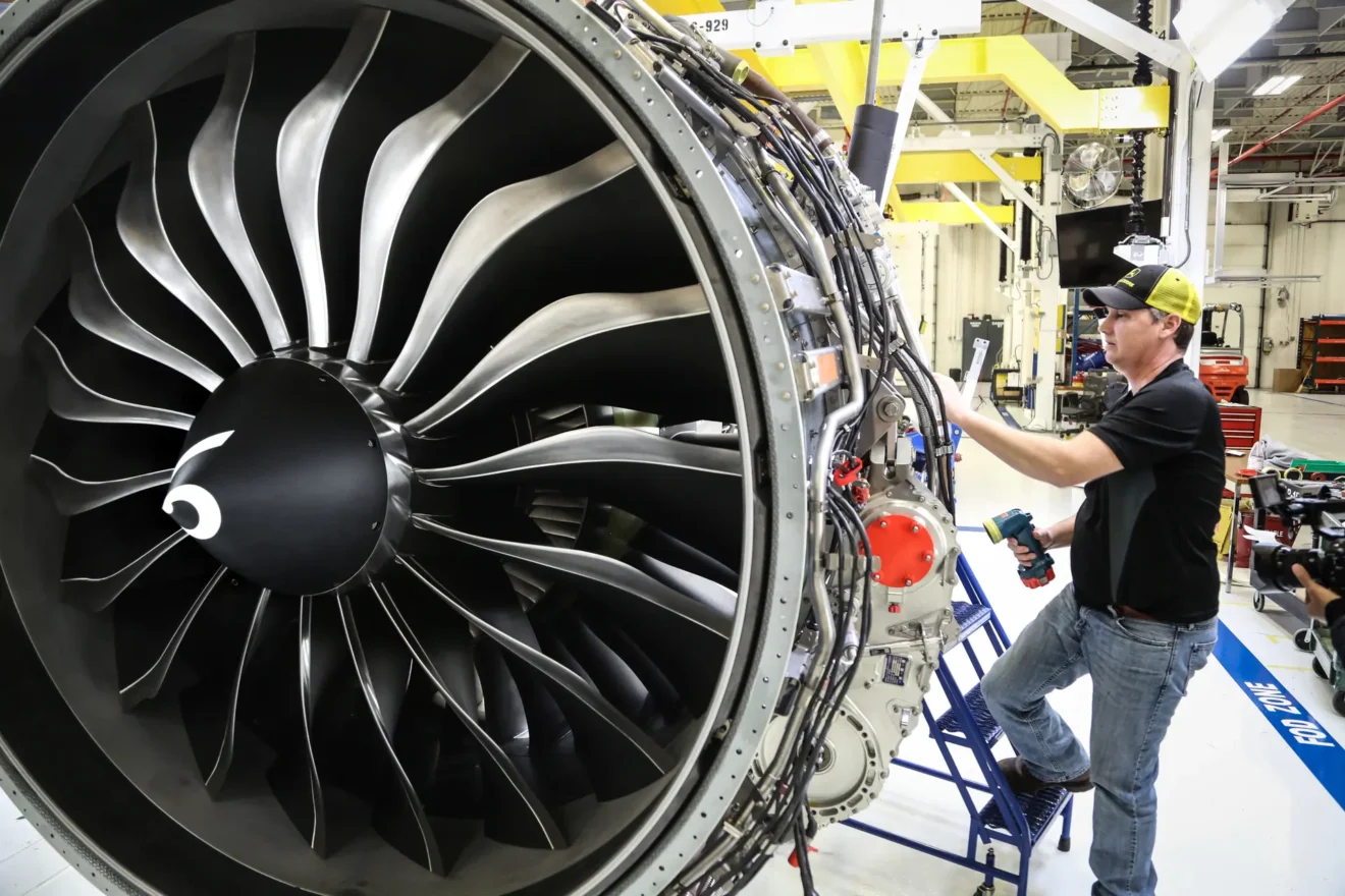 LEAP-1B engines