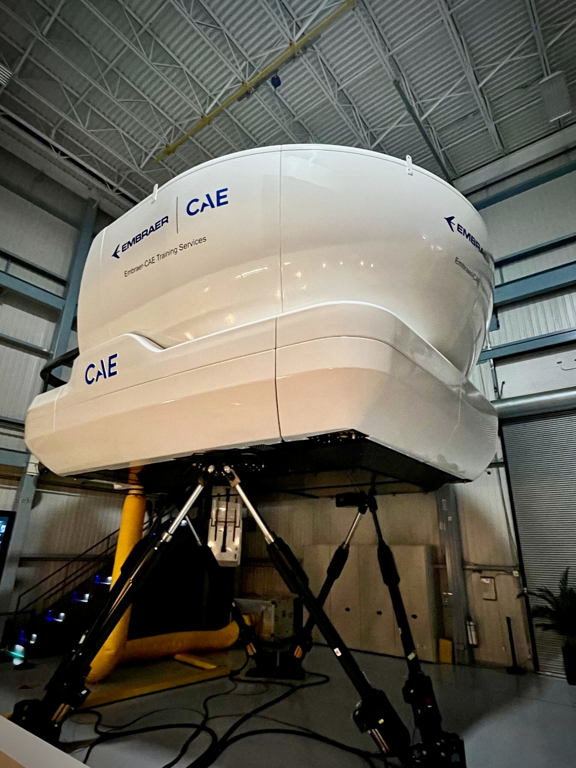 CAE-Embraer E2 FFS