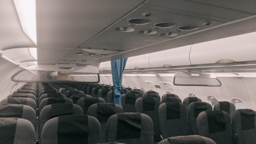 Movable class dividers © J&C Aero