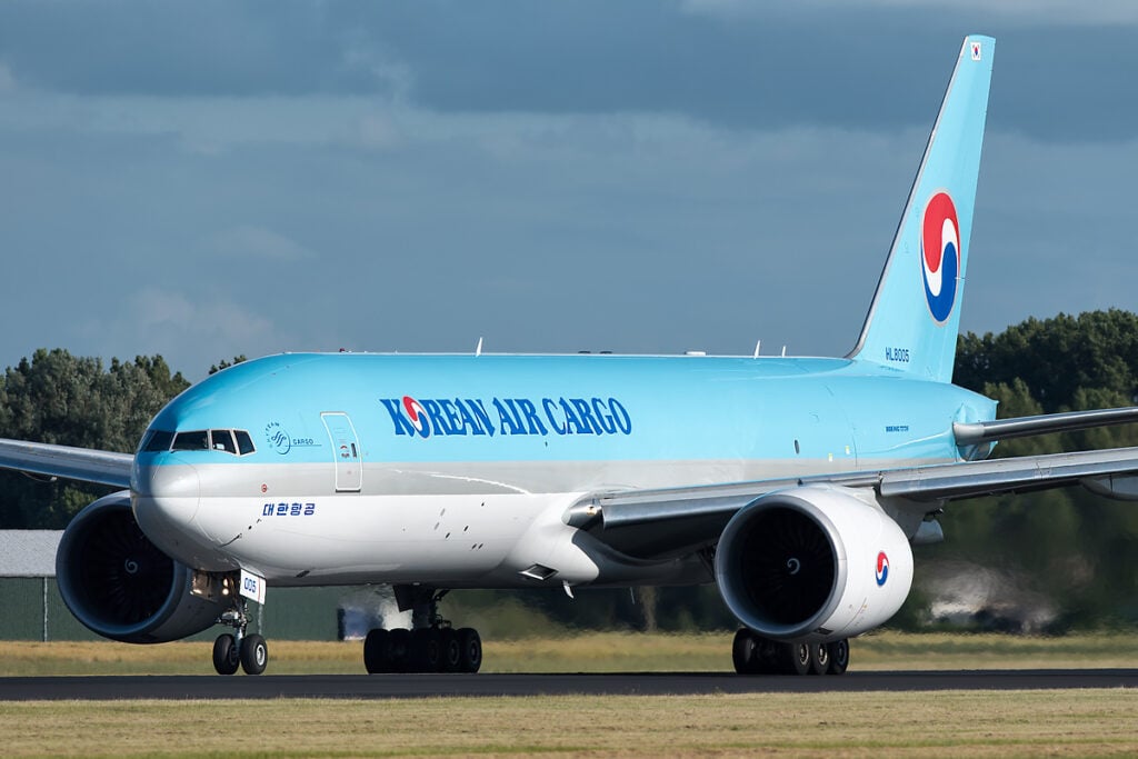 Korean Air Boeing 777 freighter © AirTeamImages