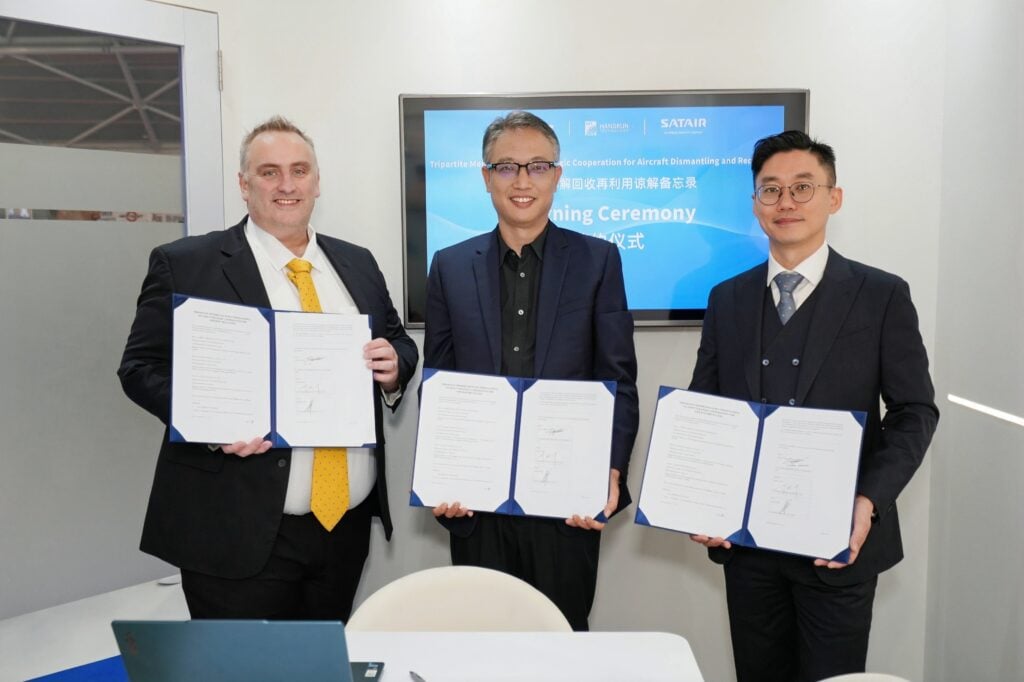 Signing of the MoU between Satair, ALS and Hangrun Technology © Satair