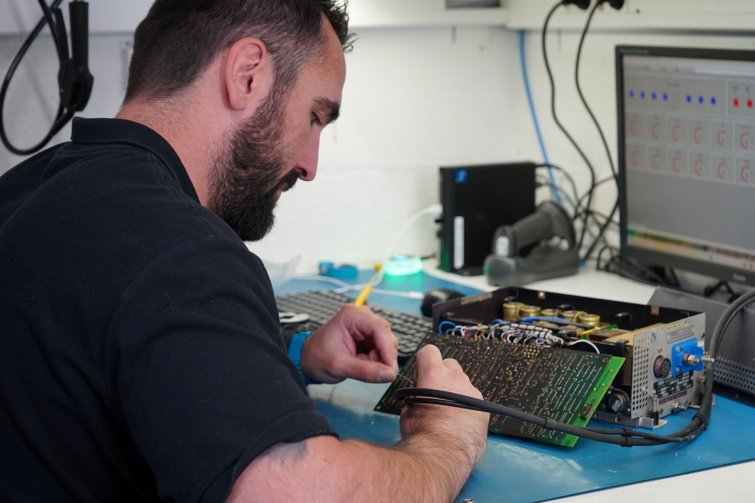 AMETEK MRO and AJW Group have signed a global component repair agreement