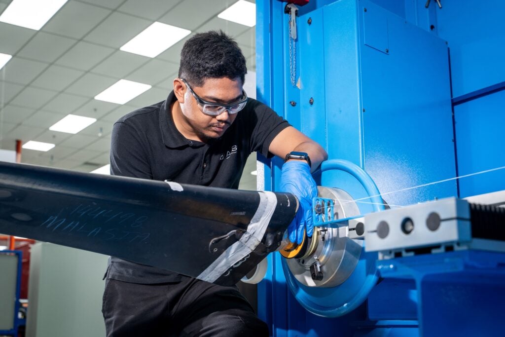Aircraft Propeller Service (APS)