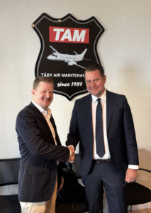 Henrik Källsson, Deputy CEO of Erik Thun AB (l), together with Lars Wingefors, CEO of Lars Wingefors AB (r)
