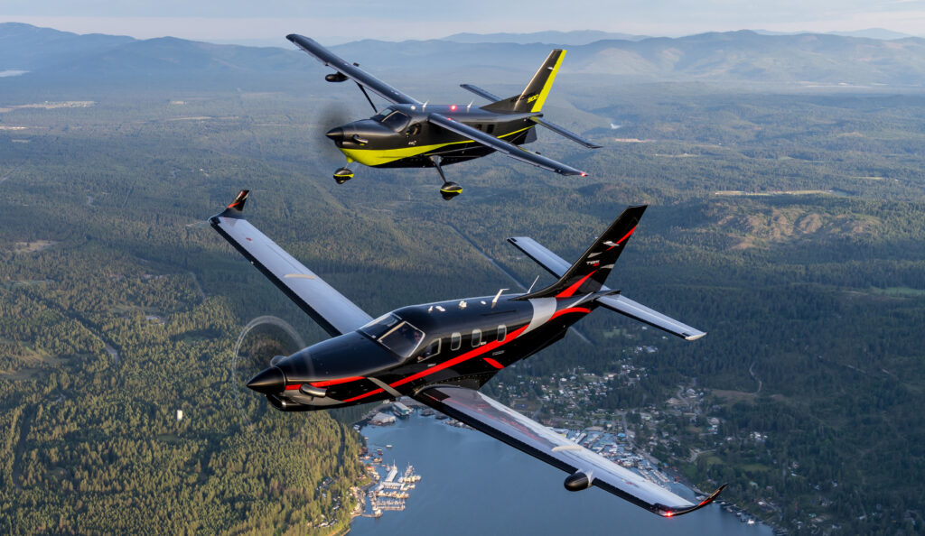 During a 2025 formation flight from Daher’s Sandpoint, Idaho industrial facility, a TBM 960 is joined by the Kodiak 900