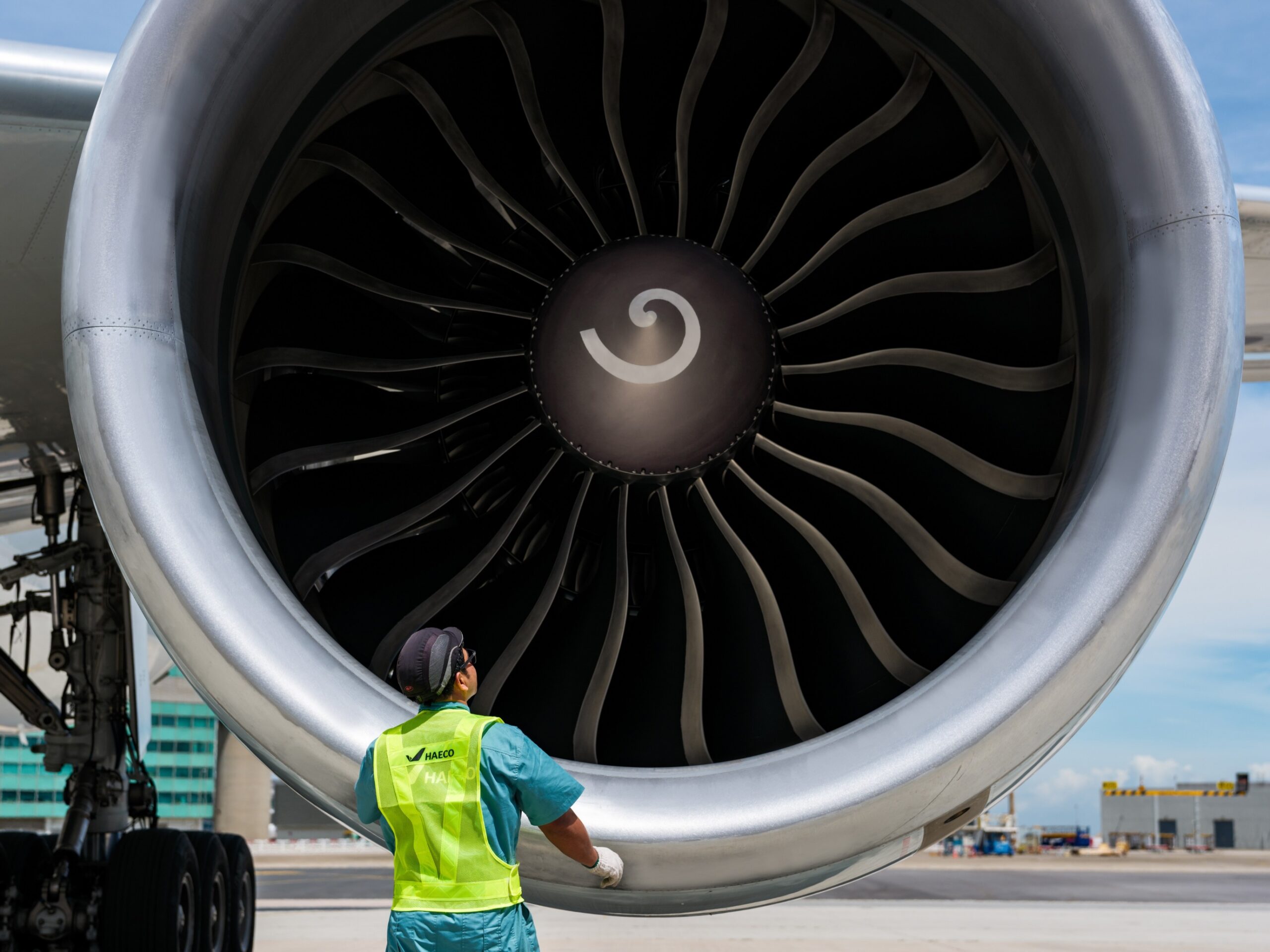 HAECO, Saudia sign GE90 support deal