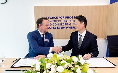 Official signing of the TotalCare agreement