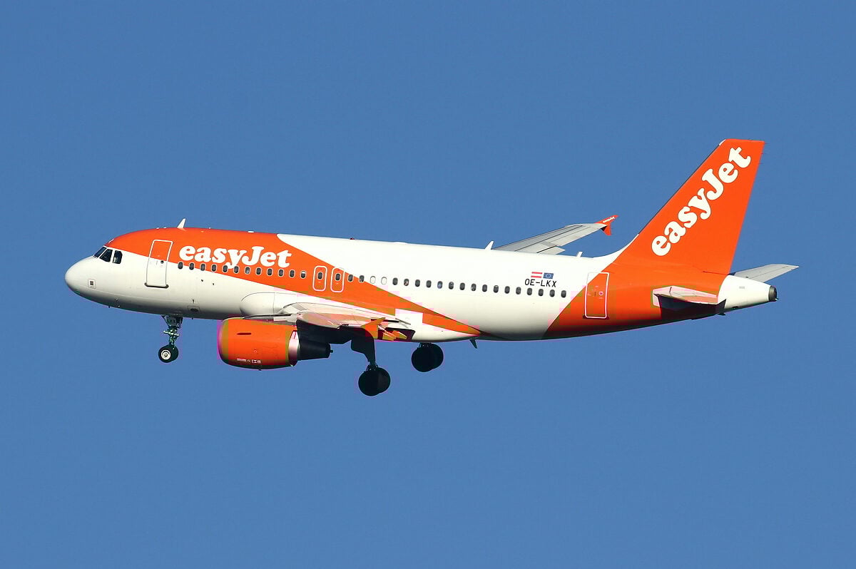 3Top has acquired three former easyJet Airbus A319-100 aircraft © AirTeamImages