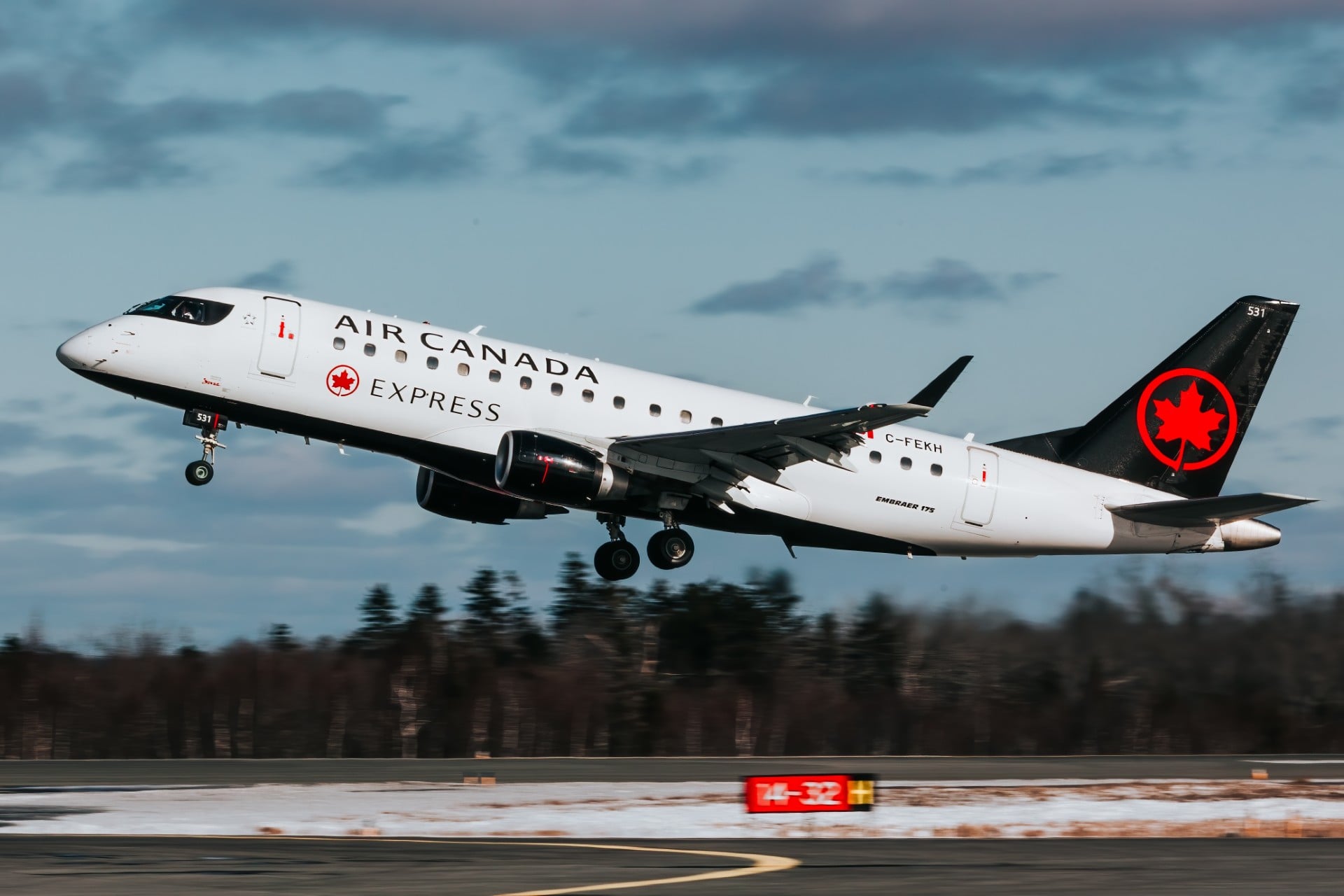 Embraer deepens Canadian footprint with Jazz ECIP deal
