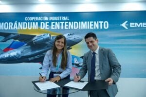 Signing of the MoU between Embraer and CIAC © Embraer