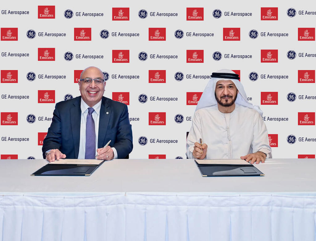 The new agreement was signed by Adel Al Redha, Emirates’ Deputy President and Chief Operating Officer (r) and Mohamed Ali, President & CEO, Commercial Engines & Services, GE Aerospace