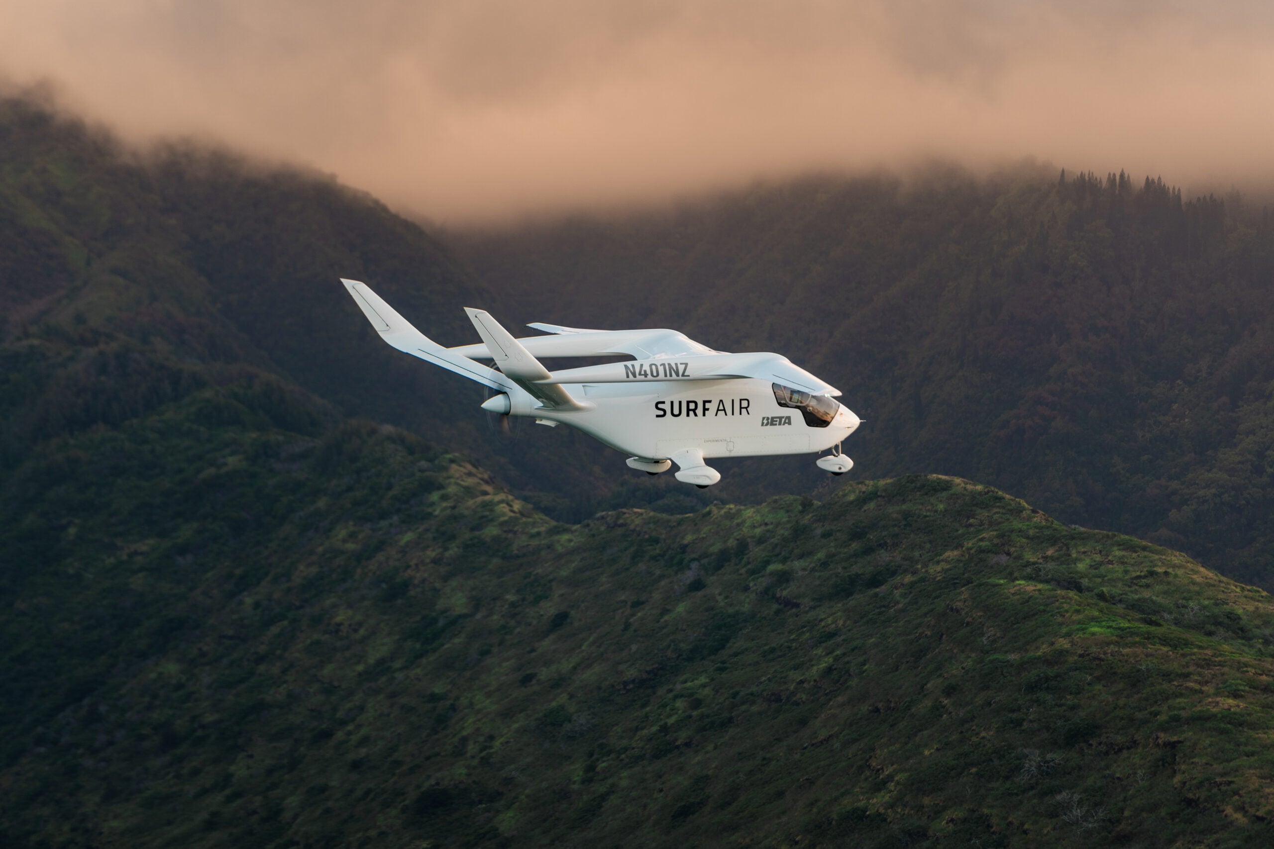 BETA's ALIA CTOL electric aircraft is conducting demonstration flights across Hawai'i © JHook
