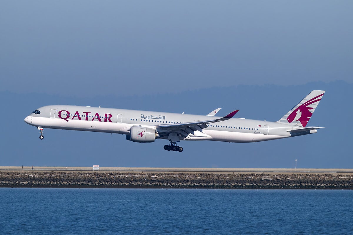 Qatar Airways A350-1000 aircraft ©