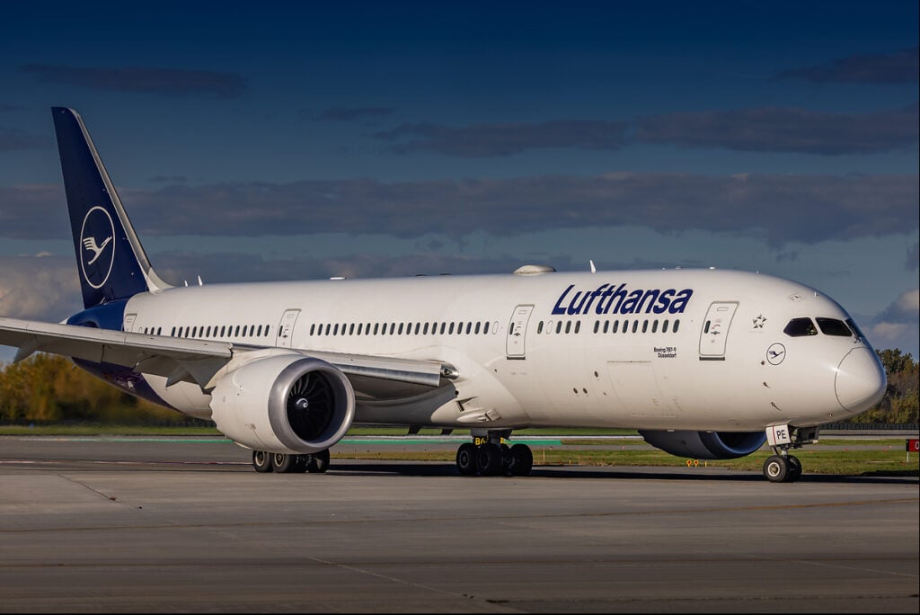 Lufthansa B787-9 © AirTeamImages