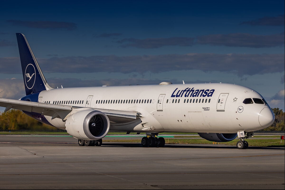 Lufthansa B787-9 © AirTeamImages