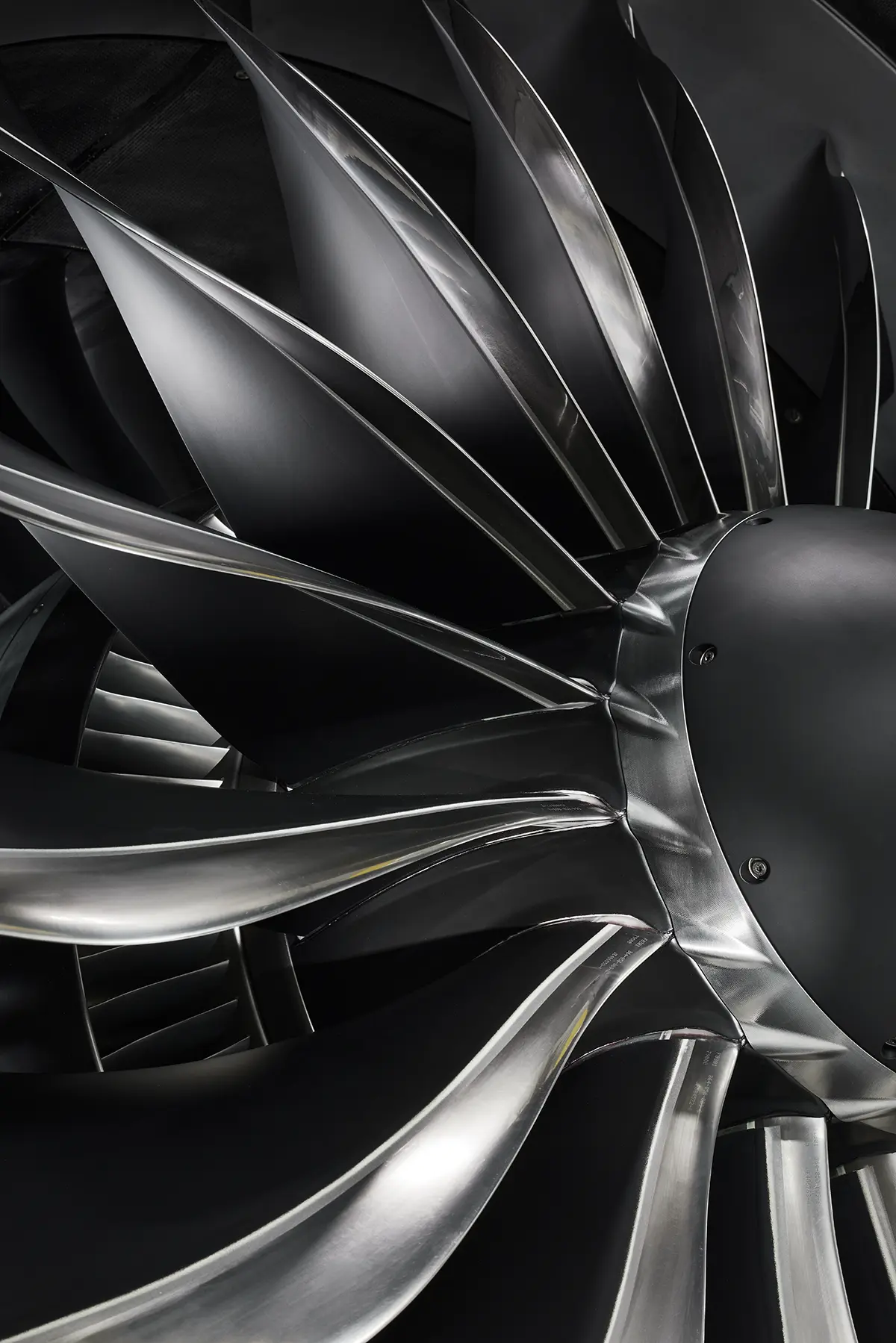 LEAP-1B fan