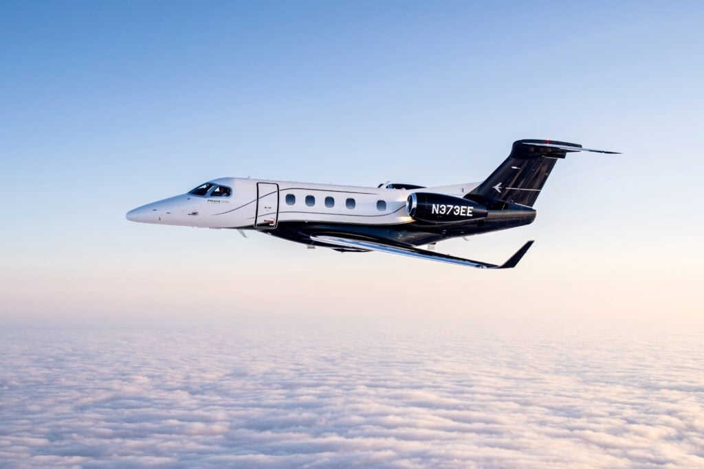 Phenom 300EV jet