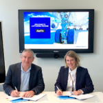 AerFin and Lufthansa Technik signing the multi-platform component consignment agreement © AerFin