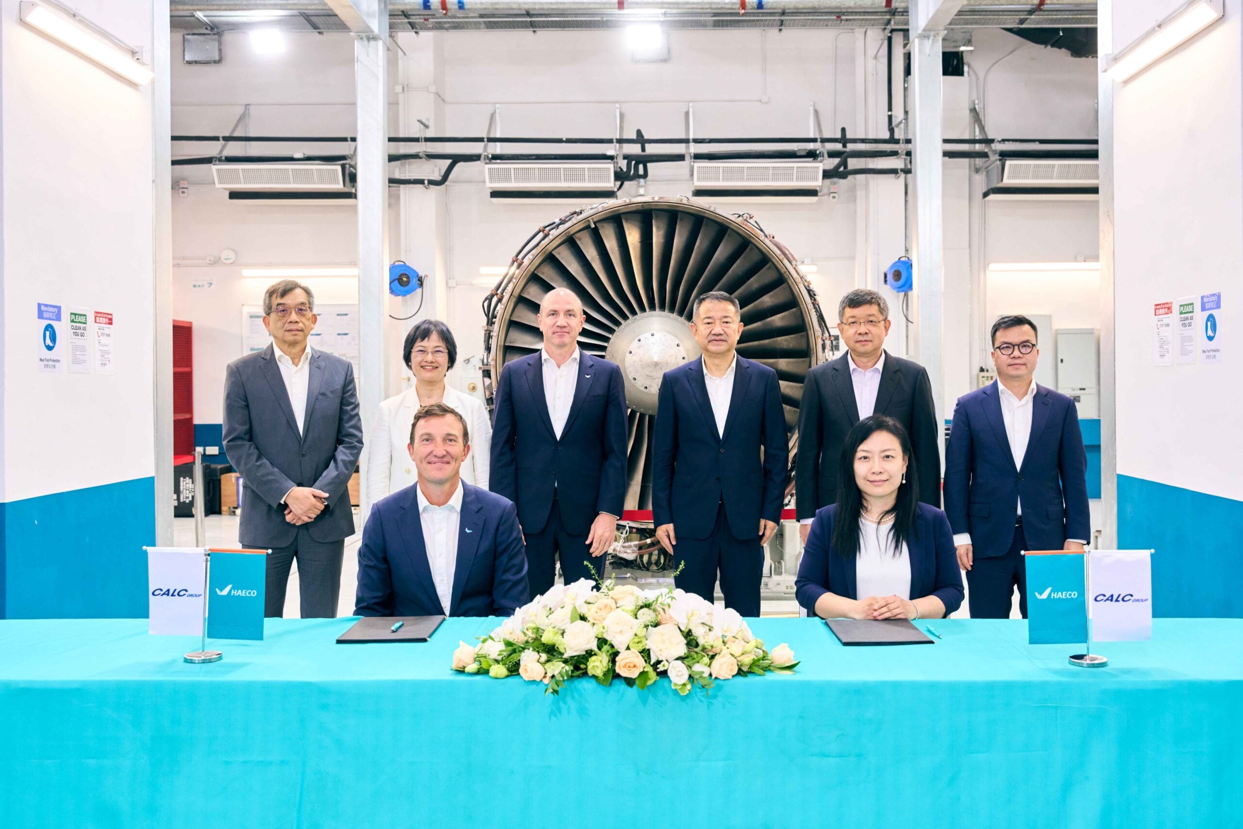 MoU signing ceremony between CALC and HAECO in Hong Kong © Hong Kong
