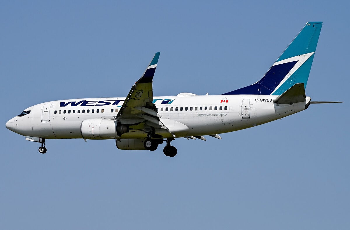 WestJet Boeing 737-700
