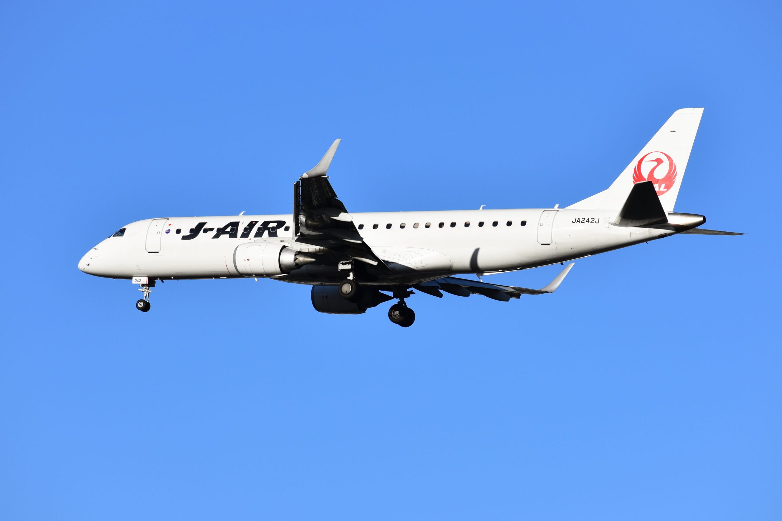 Japan Airlines renews pool programme agreement with Embraer